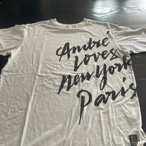 Men’s white extra large, short sleeve T-shirt